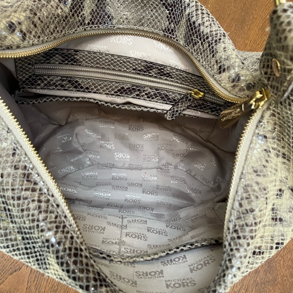 Michael Kors Bag ‘Python’ Cream/Black Embossed Pr… - image 8